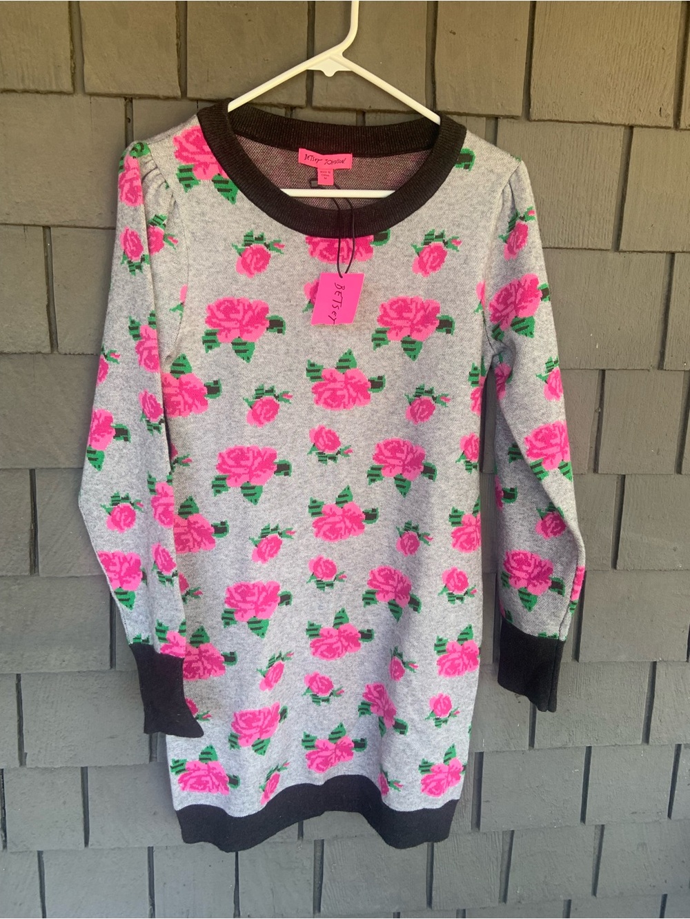 Betsey Johnson NWT KNEE LENGTH sweater Dress floral long sleeves size M pink.
